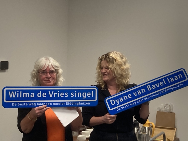 Nieuw bestuur Dorpsbelangen Biddinghuizen neemt stokje over